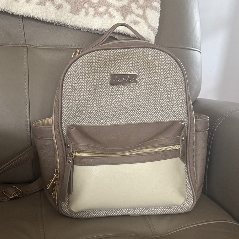 Itzy Ritzy Vanilla Latte Small Diaper Bag
